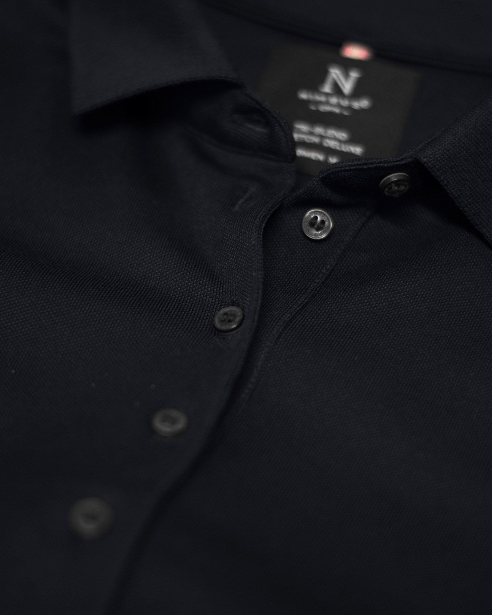 Altavista Women Dark Navy Closeup 1