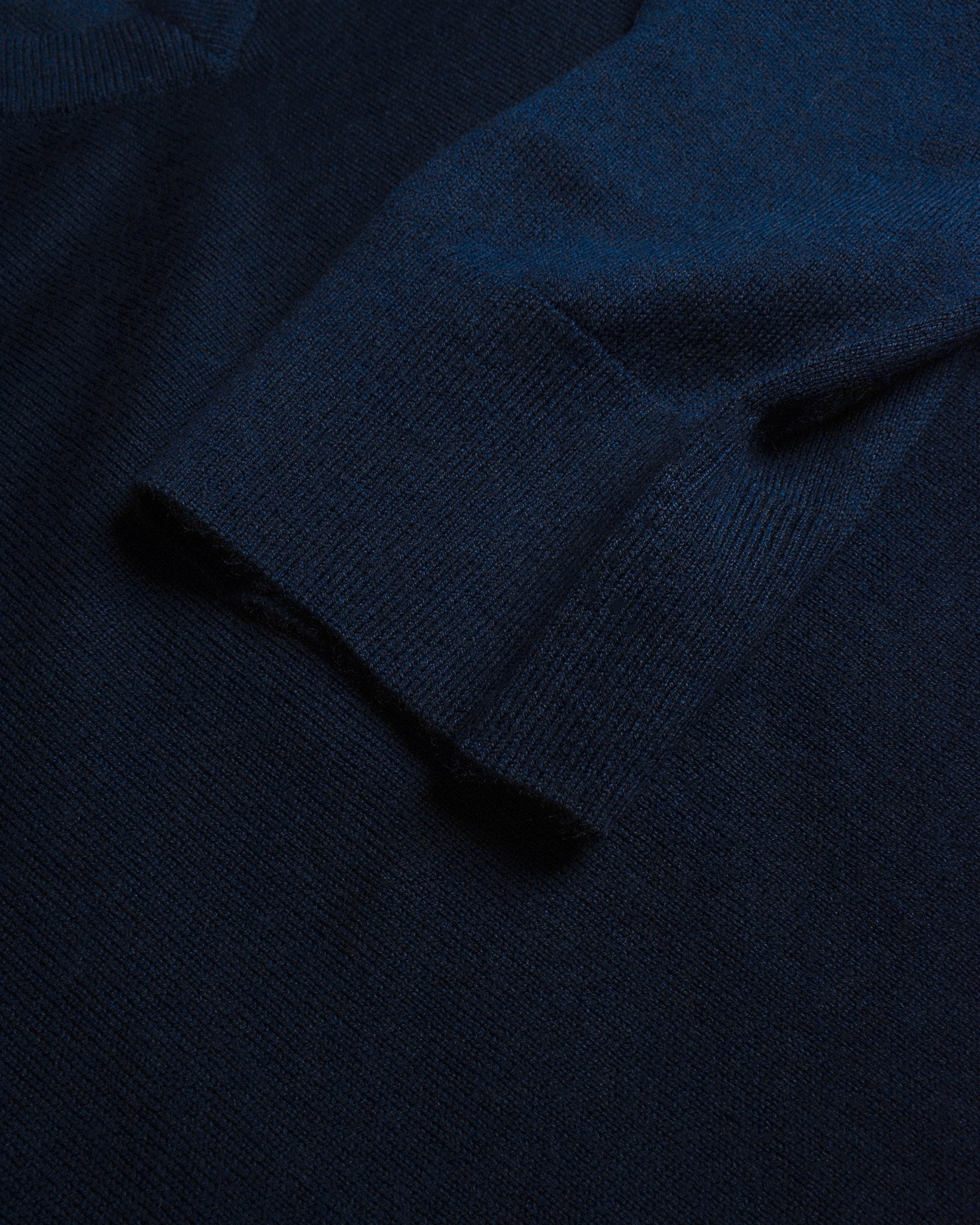 Ashbury Men Navy Closeup 2