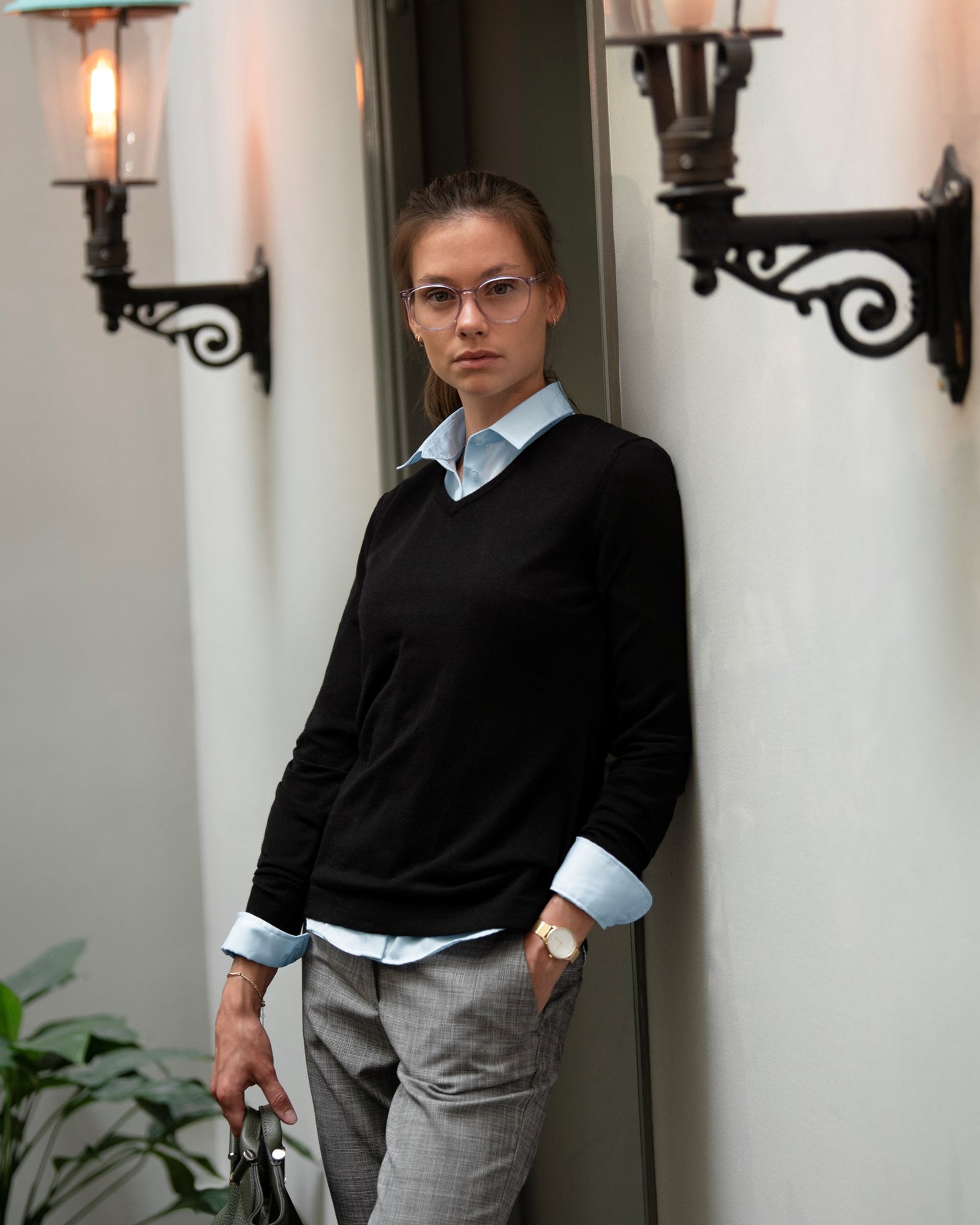 Ashbury Woman Black Back
