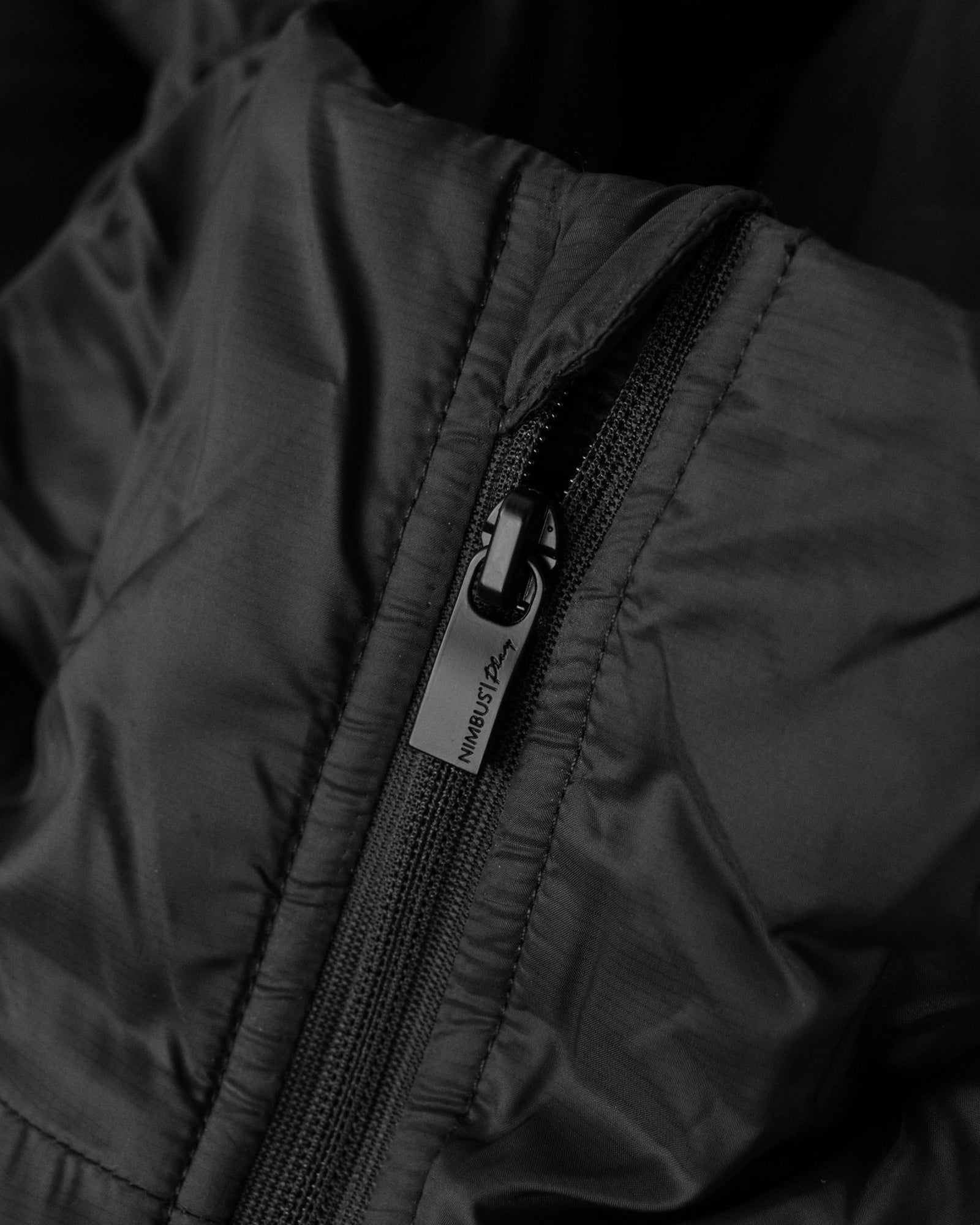 Aspen Men Black Back