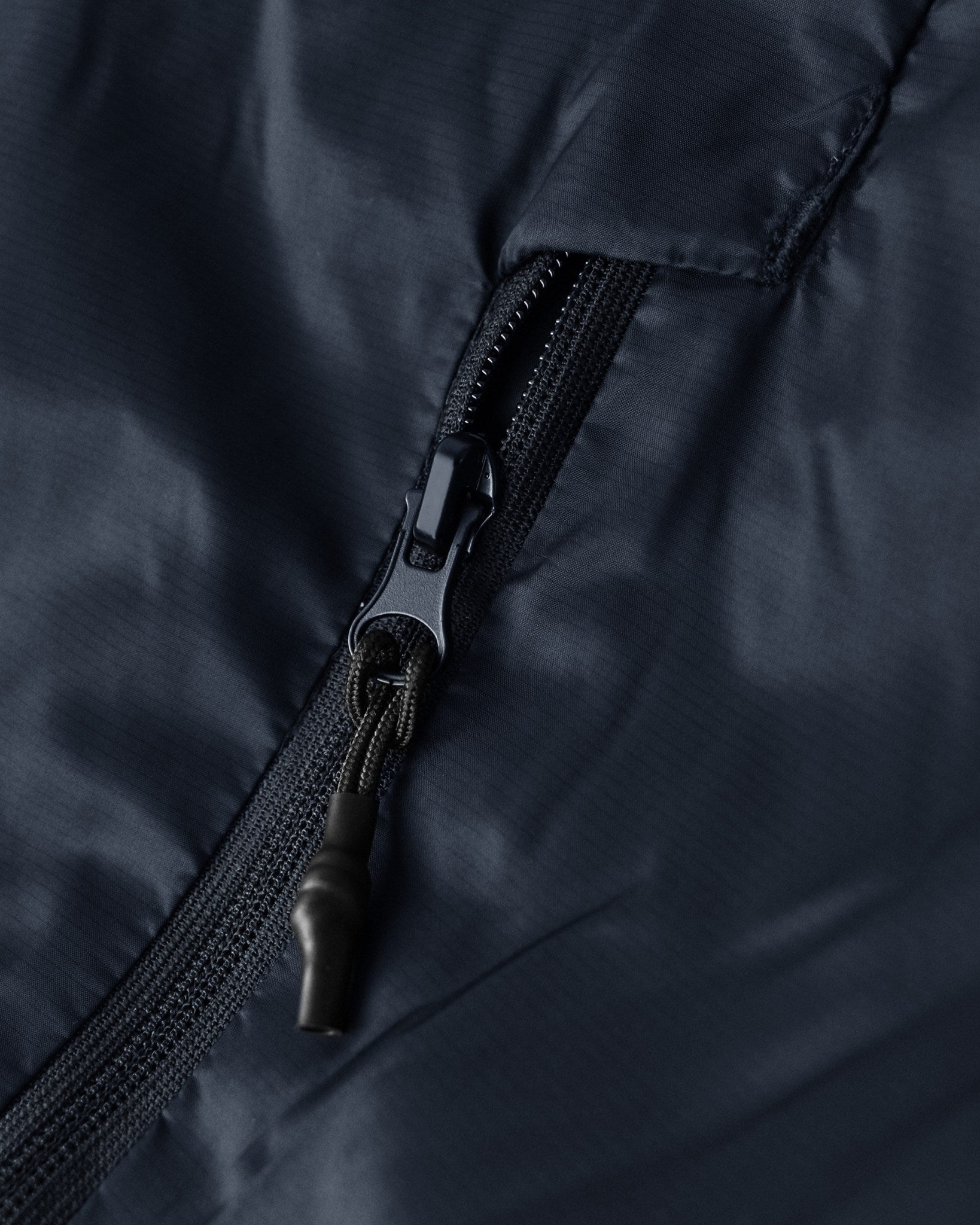 Aspen Men Navy Closeup 4