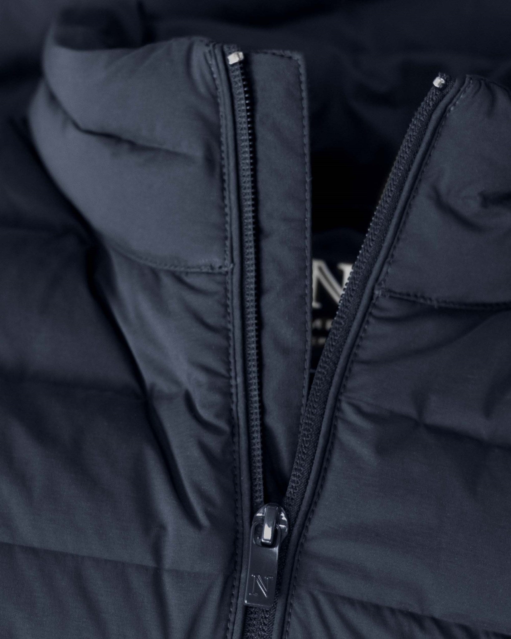 Avalon Vest Women Navy Closeup 1