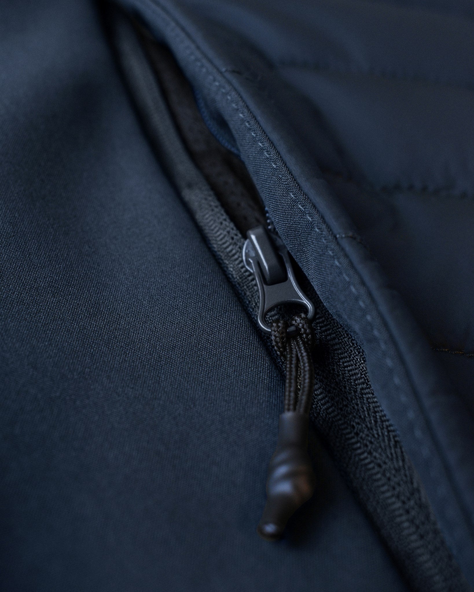 Bloomsdale Men Navy Closeup 2