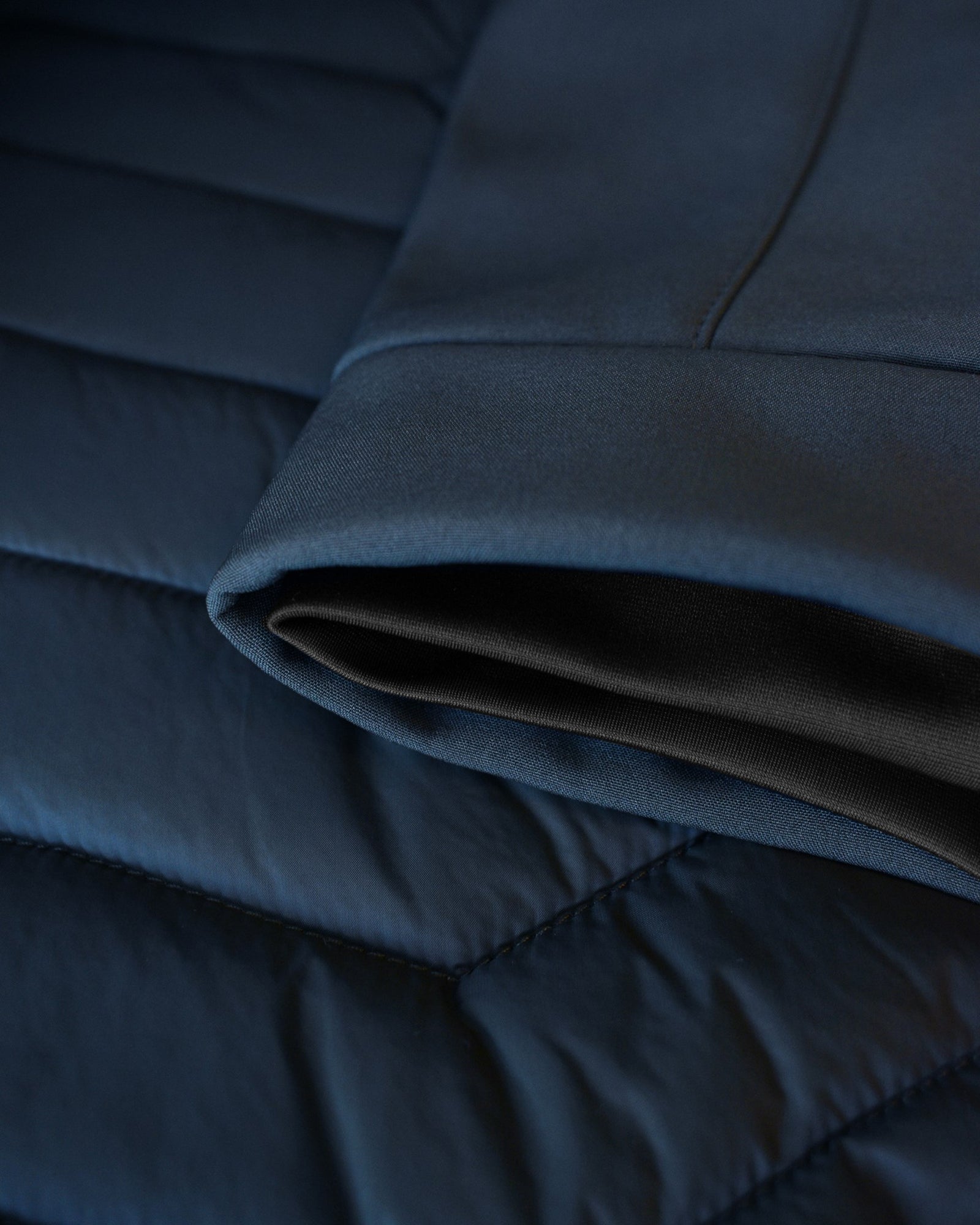 Bloomsdale Women Navy Back