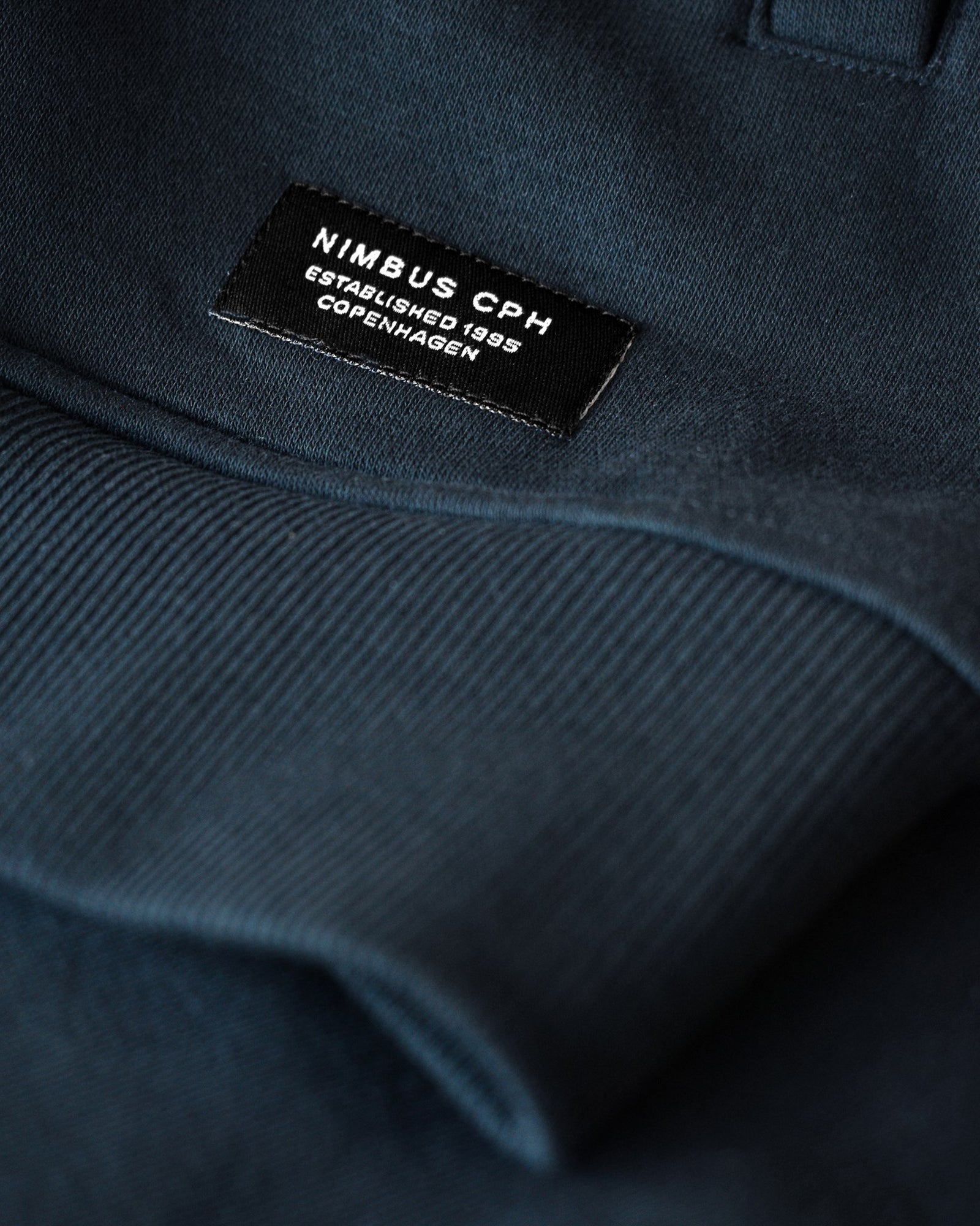 Cambridge Women Navy Back