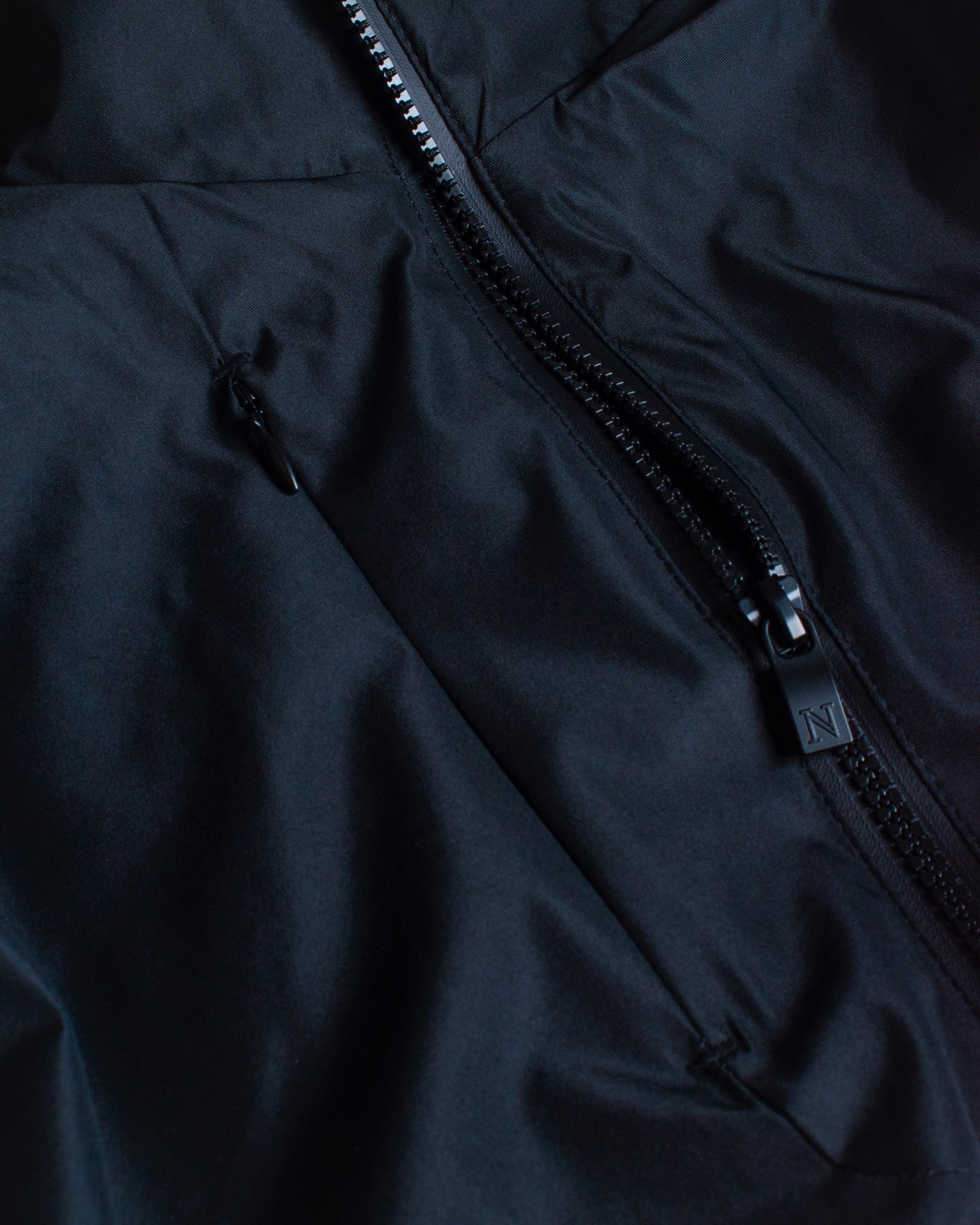 Davenport Men Navy Back