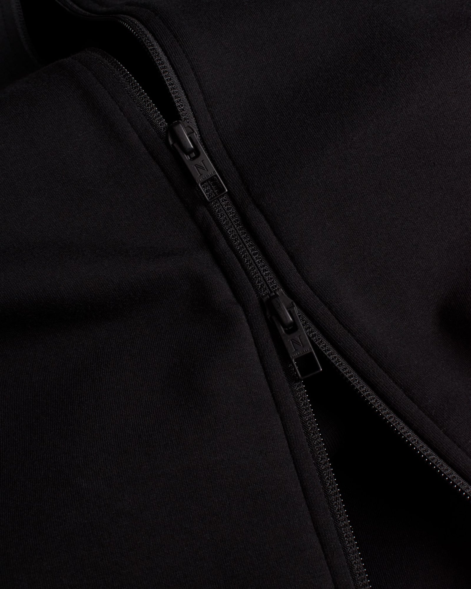 Eaton Men Black Back