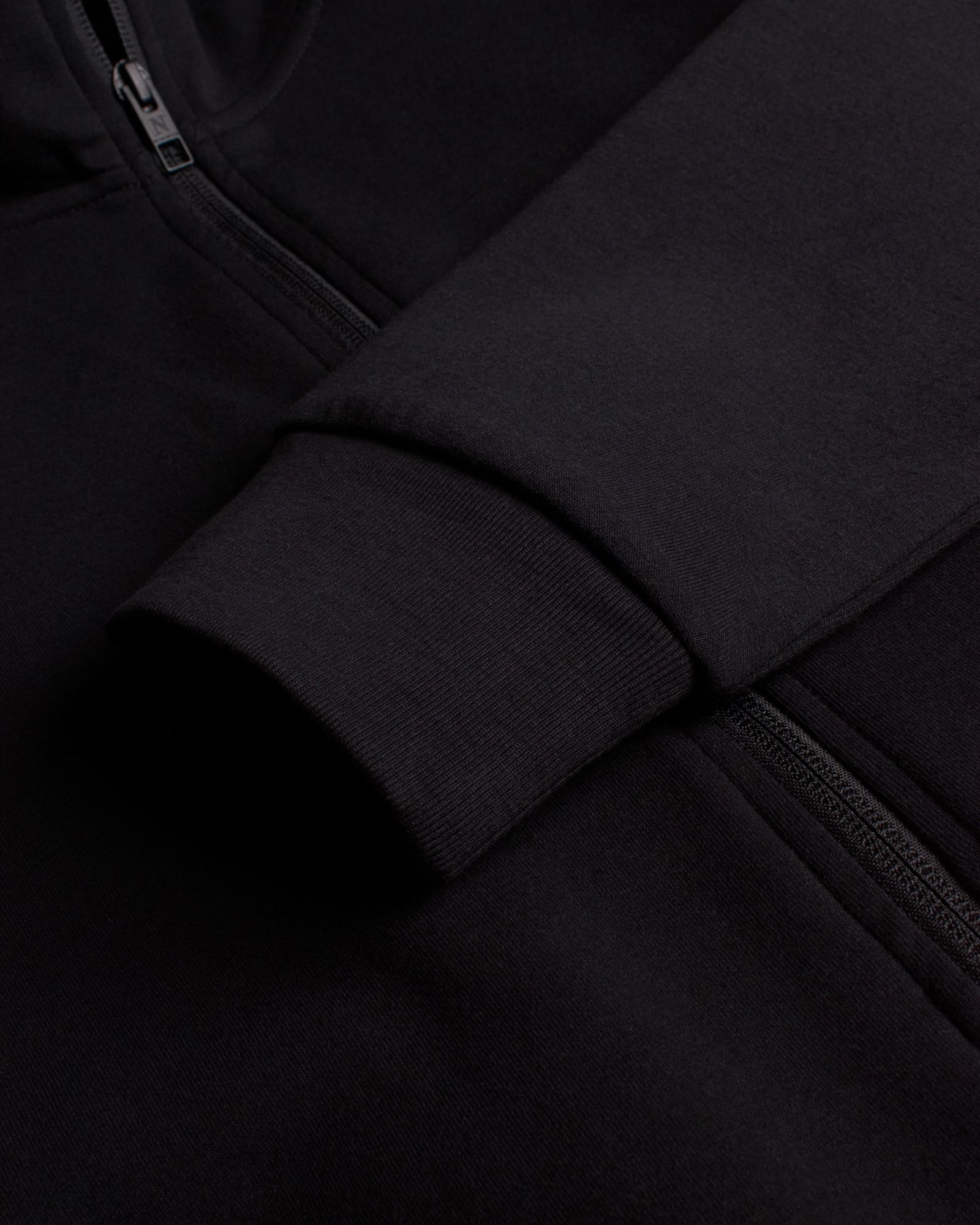 Eaton Men Black Back