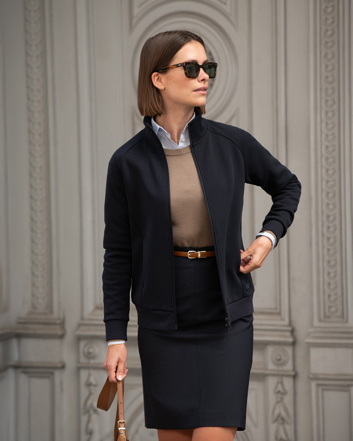 Eaton Women Navy AW25 Modelimage