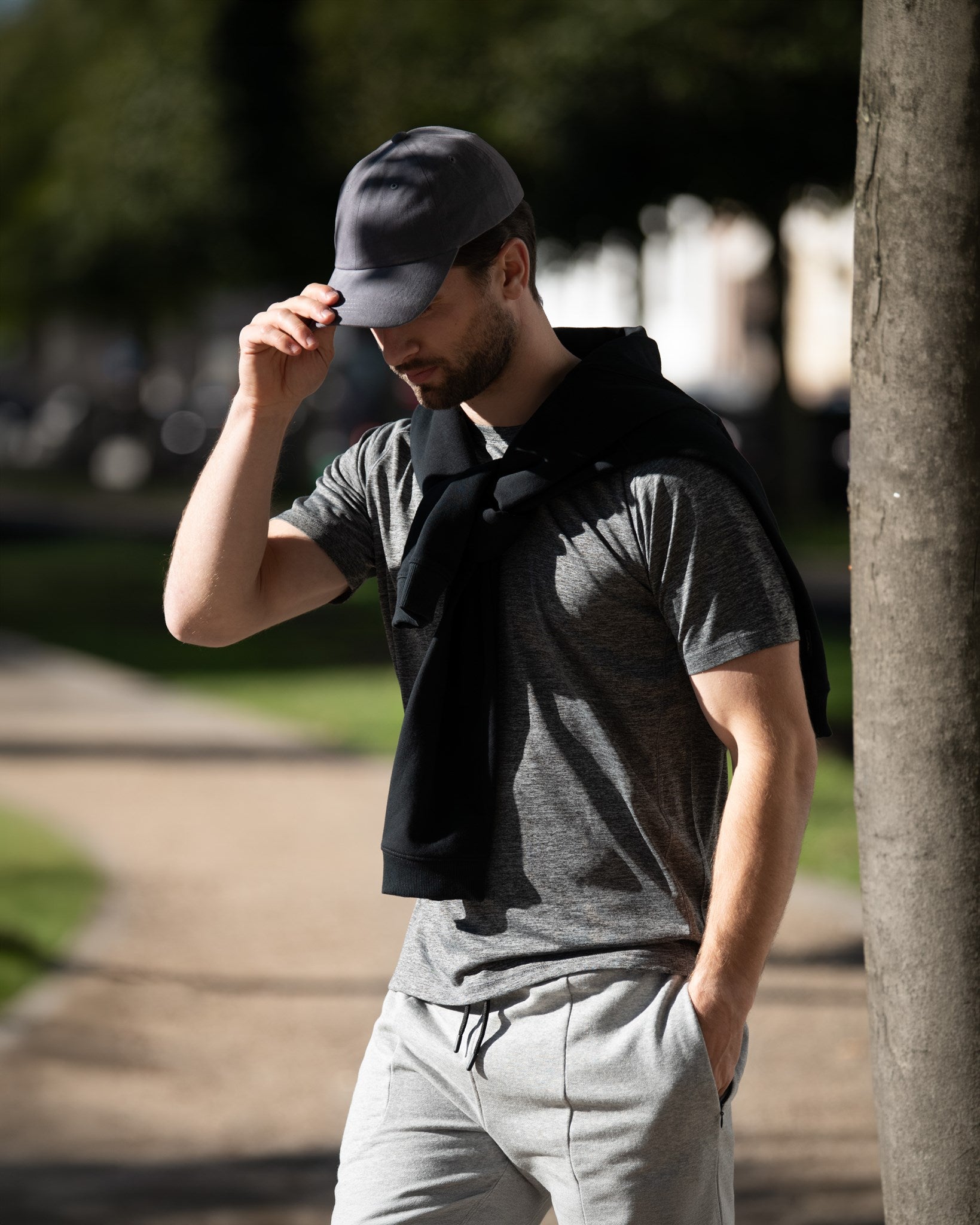 Freemont Men Grey Melange SS25 Modelimage