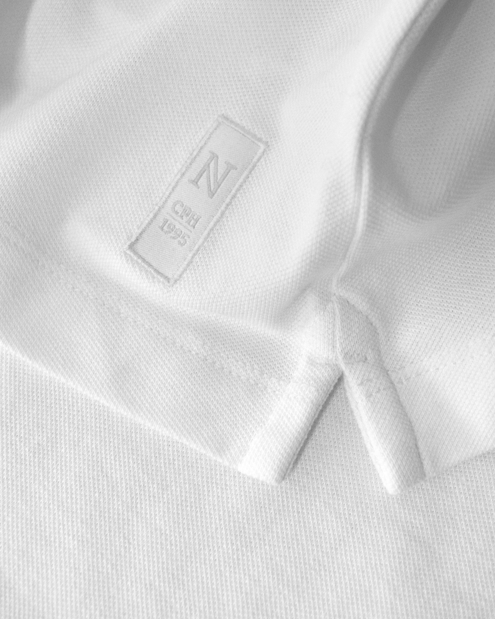 Harvard Classic Women White Closeup 2