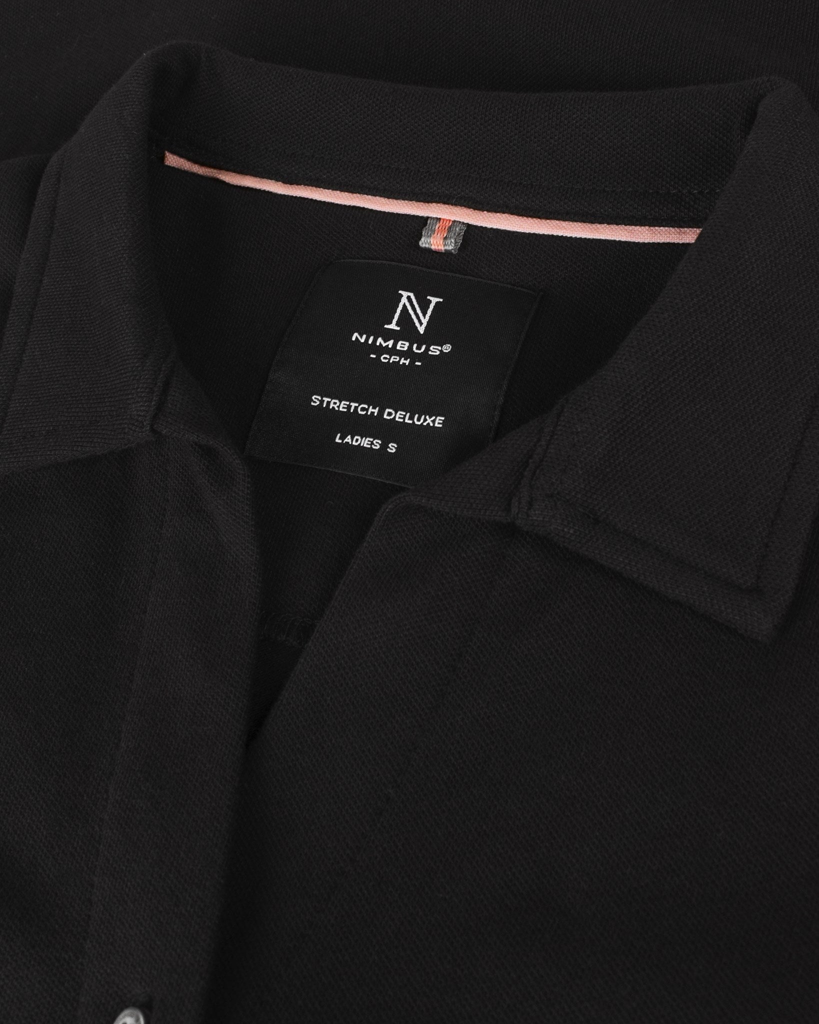 Kingston Women Black Closeup 1