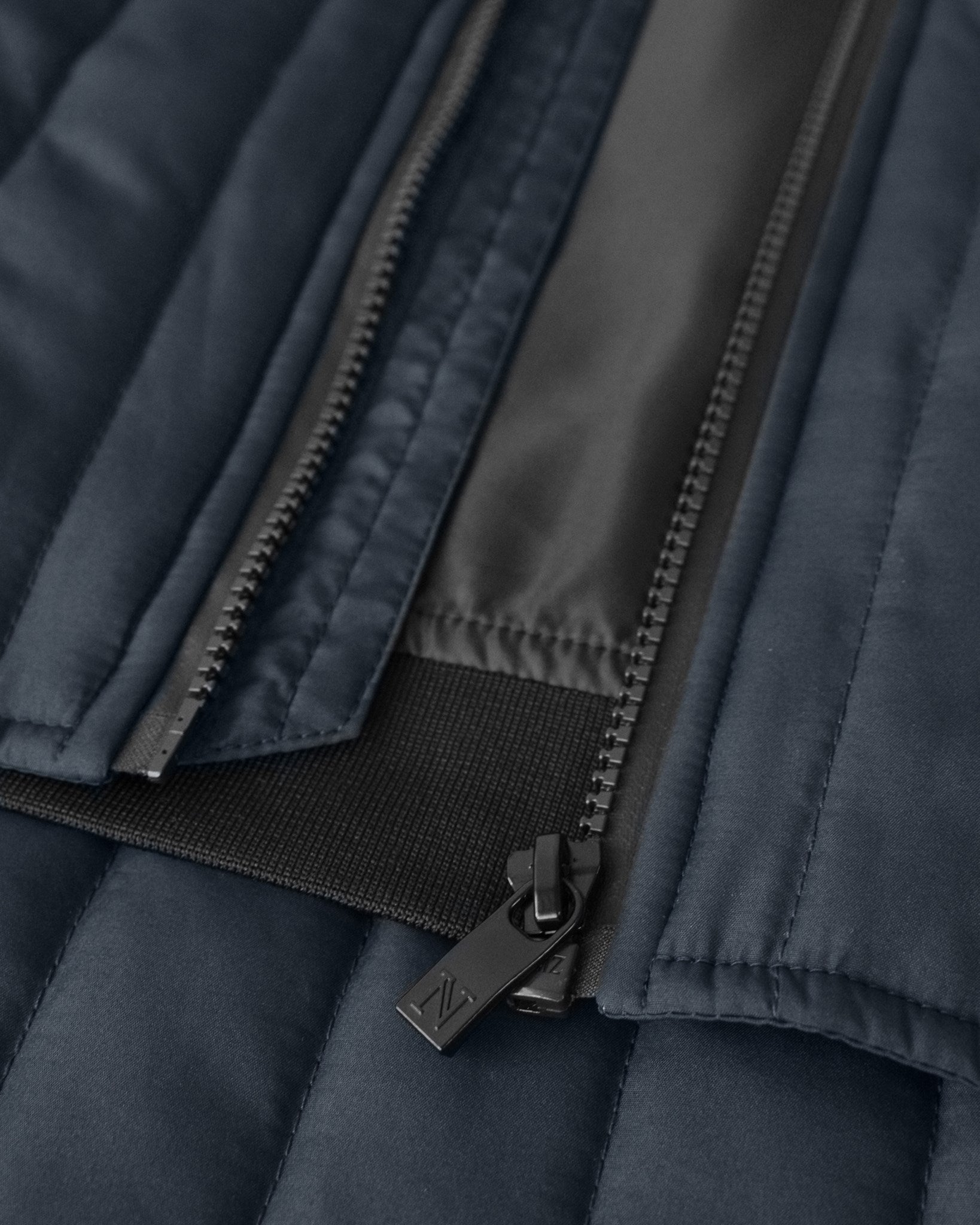 Lindenwood Men Navy Closeup 5