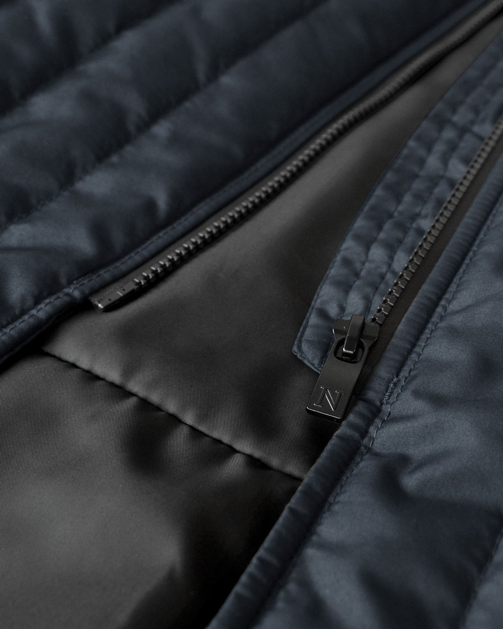 Lindenwood Woman Navy Back