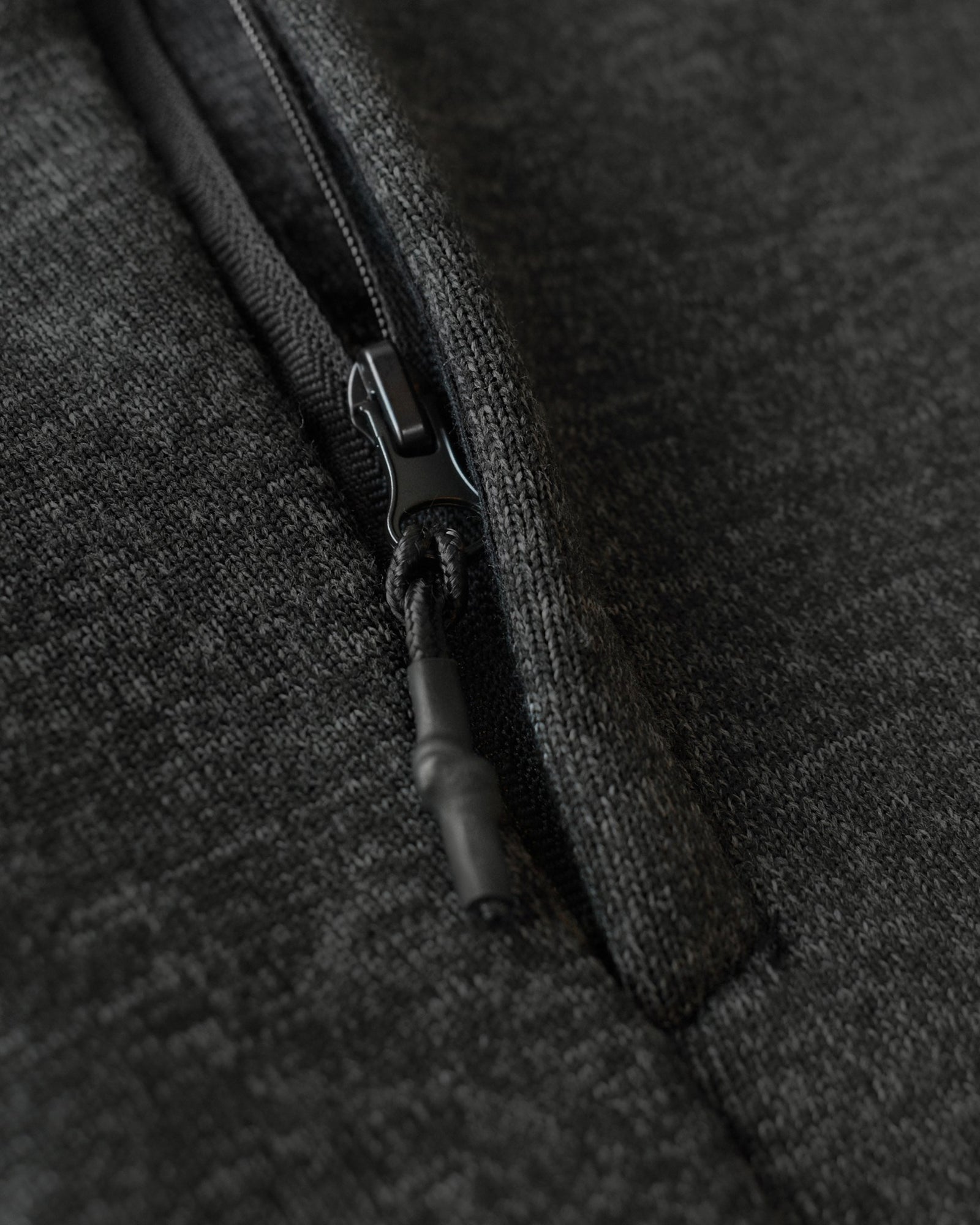 Montana Men Dark Grey Melange Back