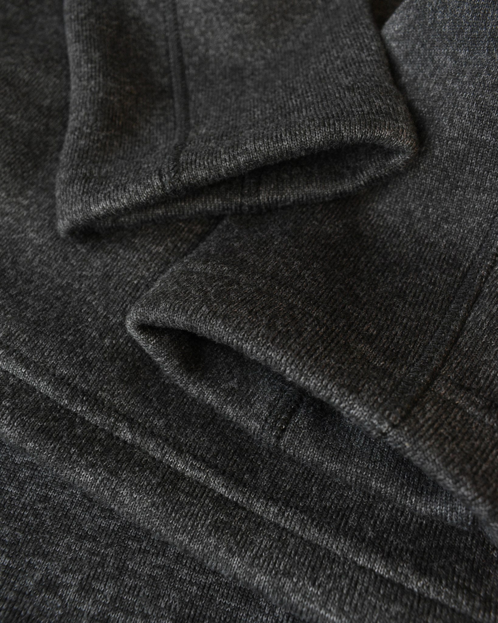 Montana Women Dark Grey Melange Closeup 3