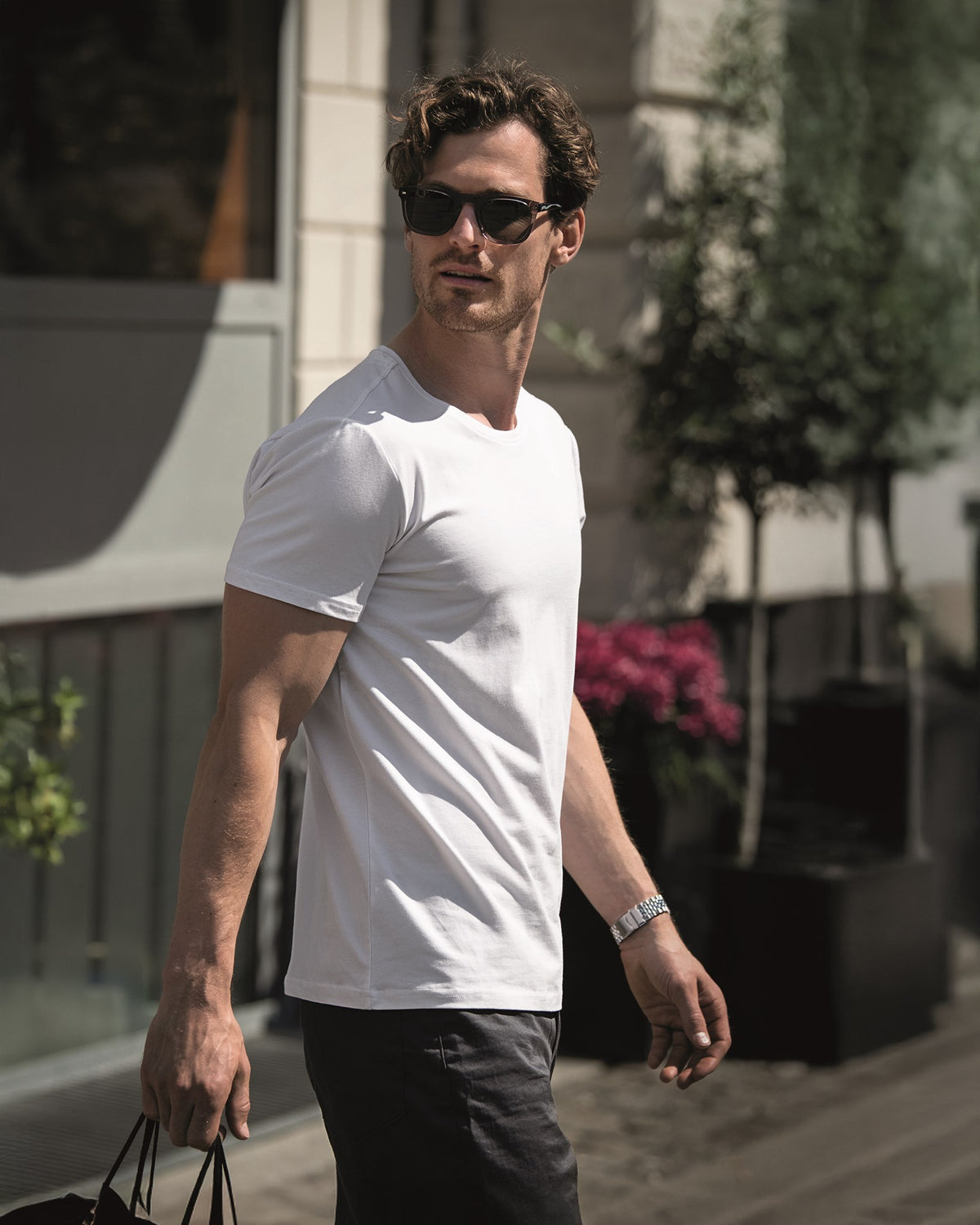 Montauk Men White AW22 Modelimage