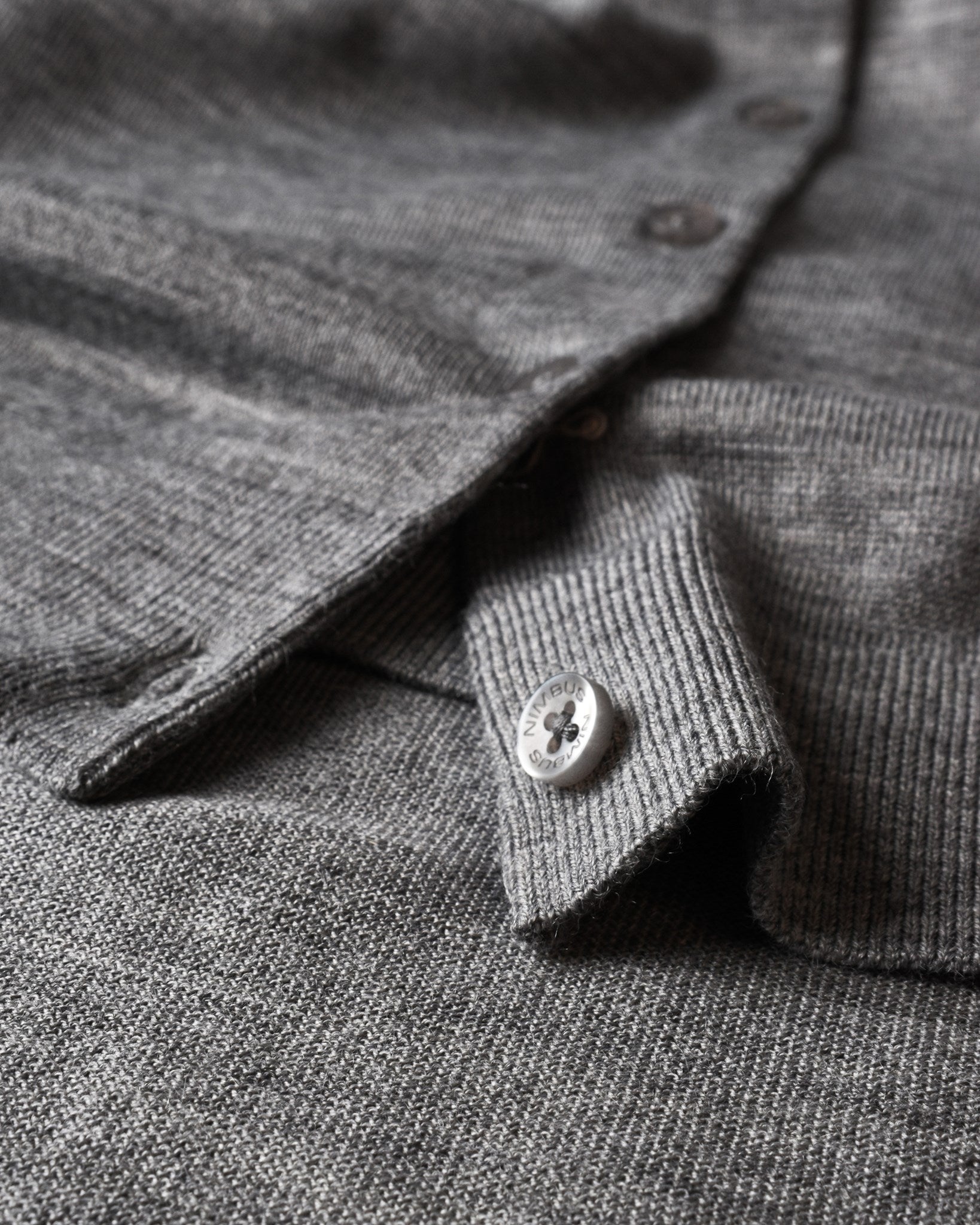 Phoenix Women Grey Melange Closeup 1