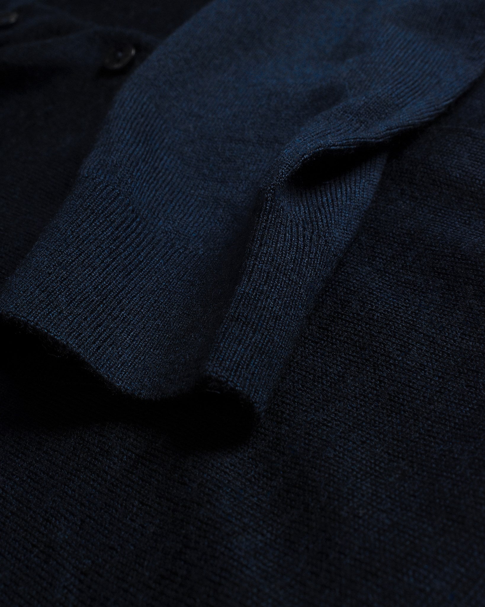 Phoenix Women Navy Closeup 2