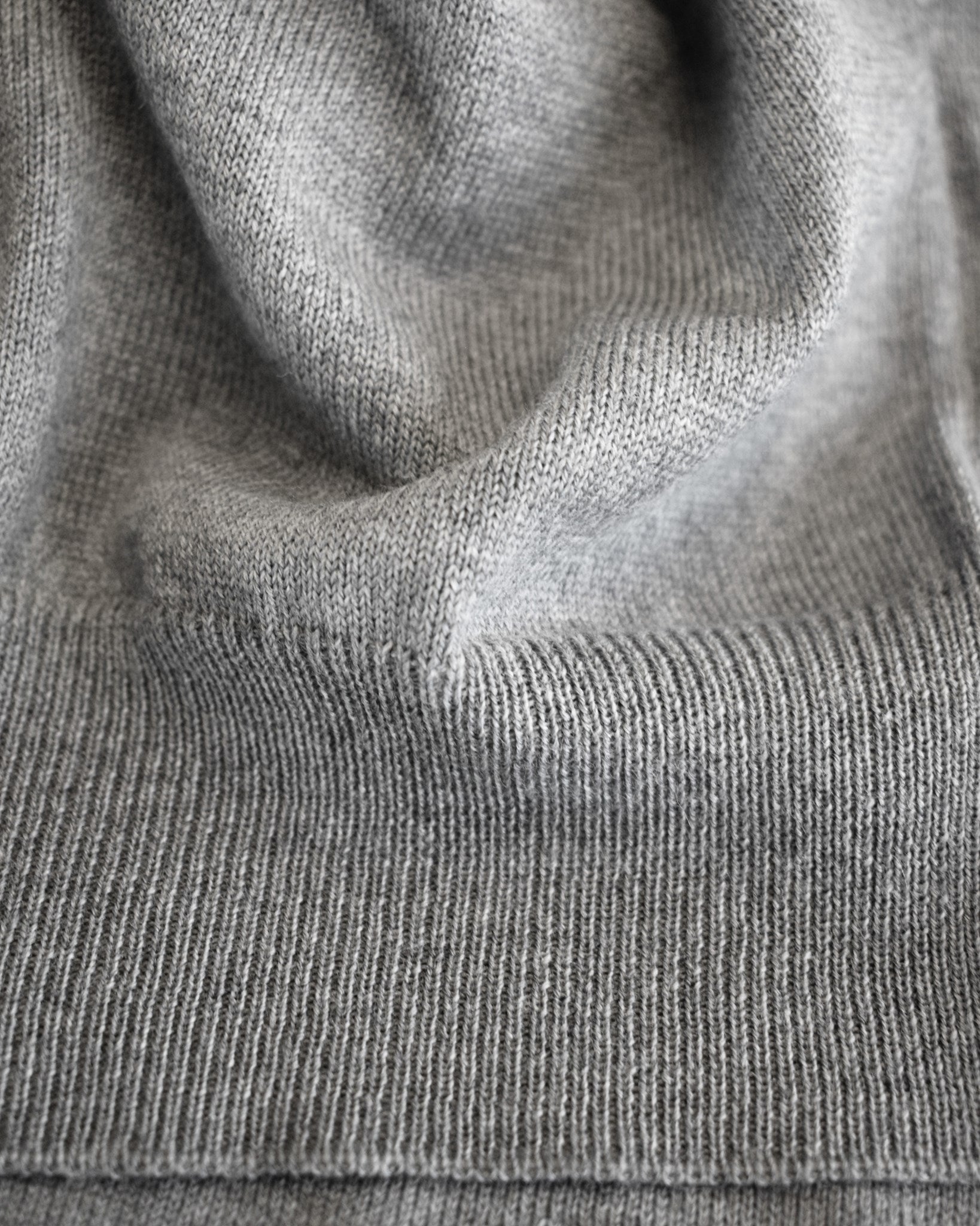 Richmond Men Grey Melange Closeup 3