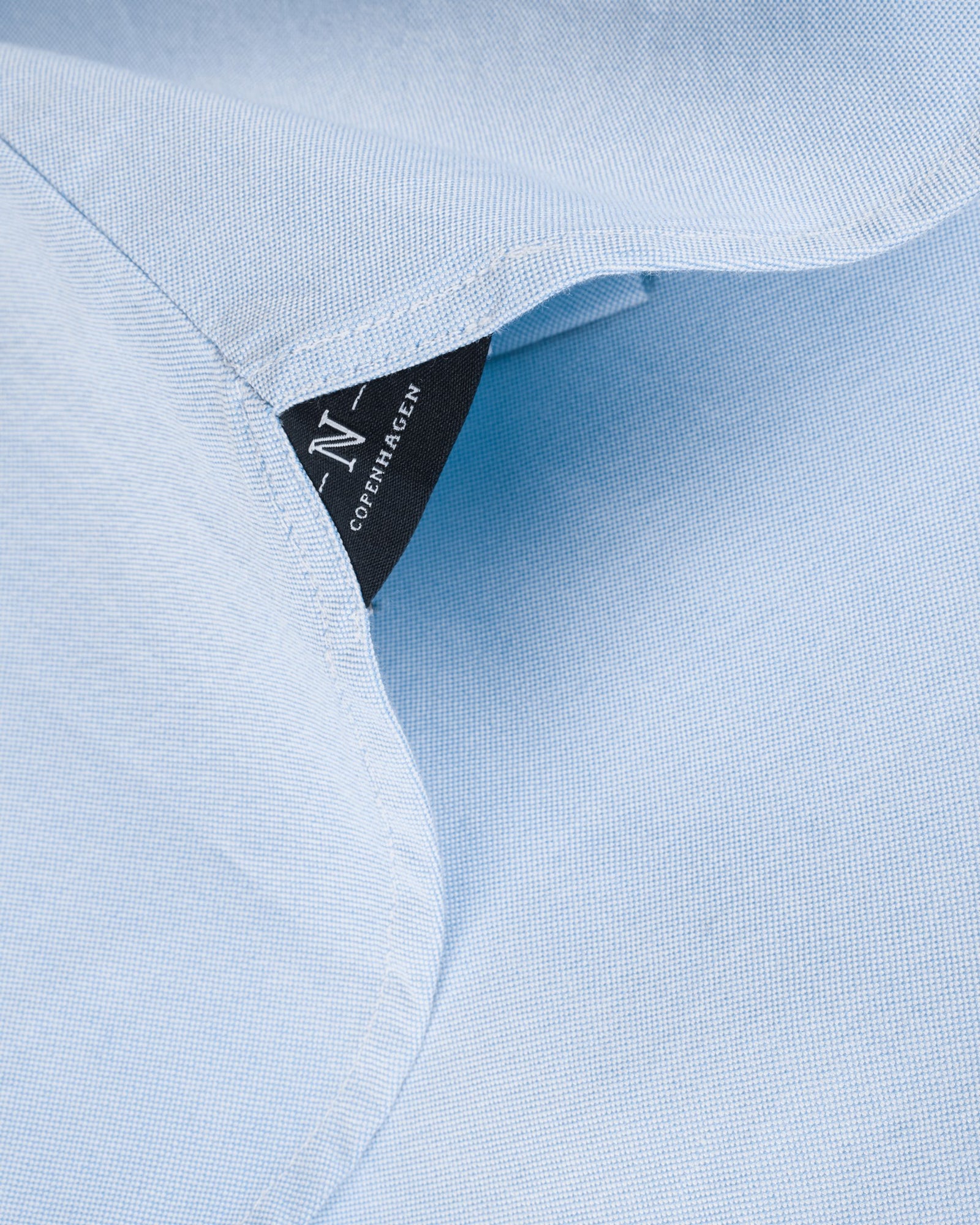 Rochester Woman Light Blue Back