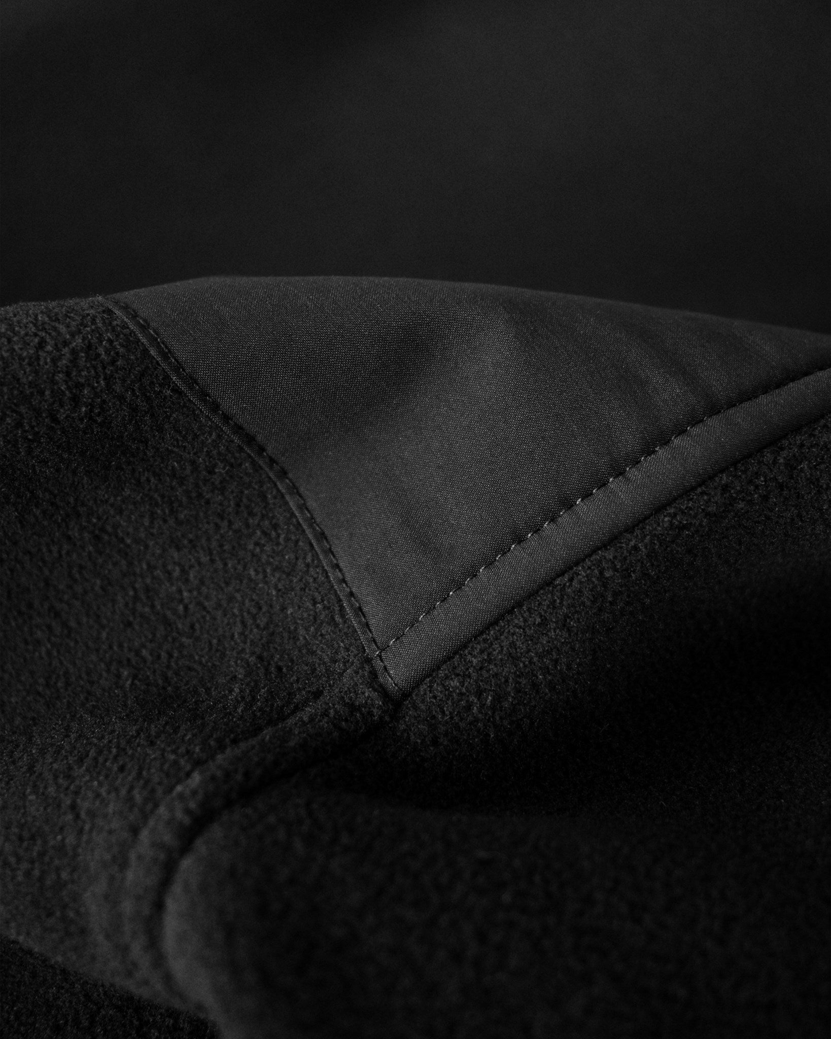 Sedona Men Women Black Closeup 4