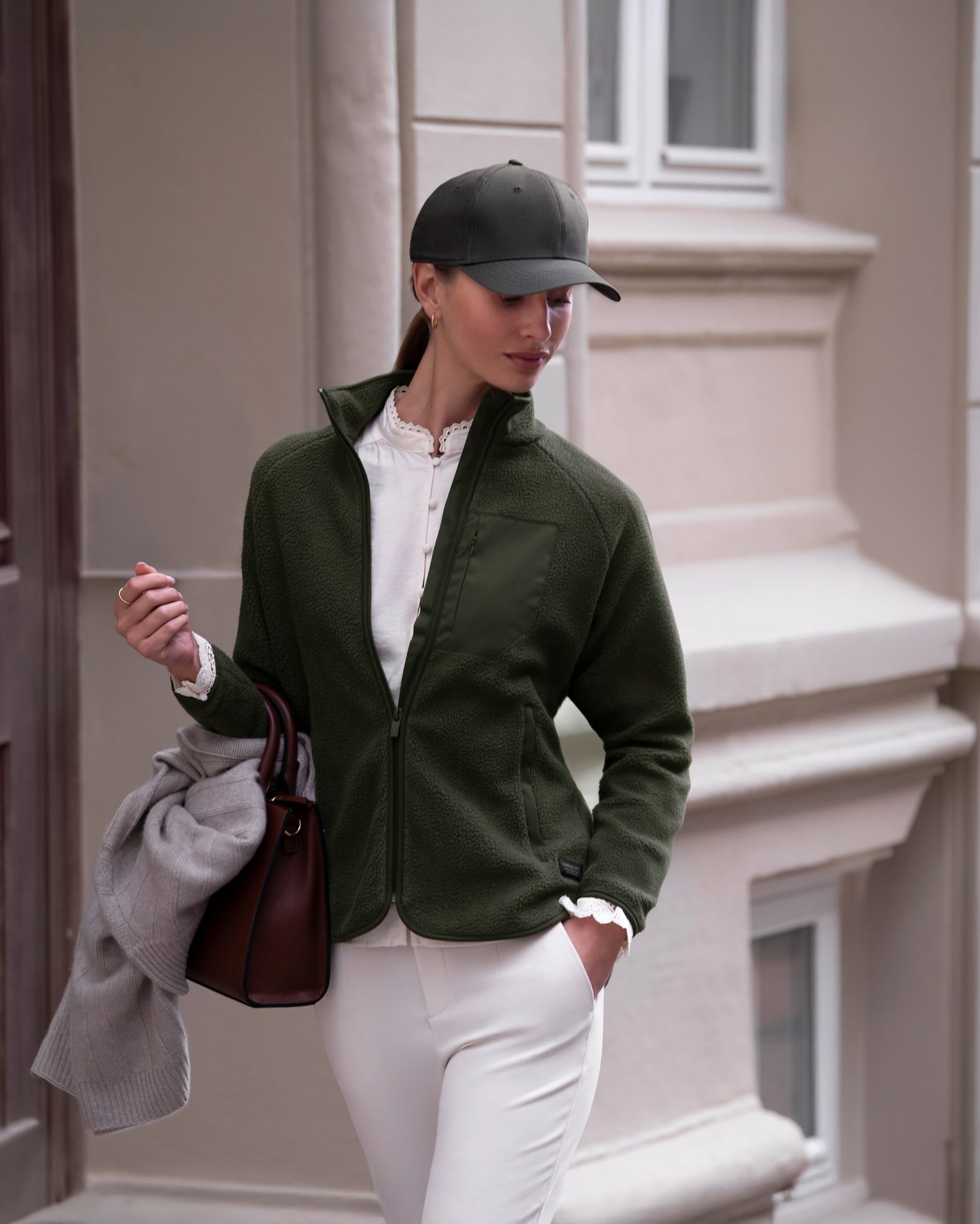 Timberlake Women Olive Back