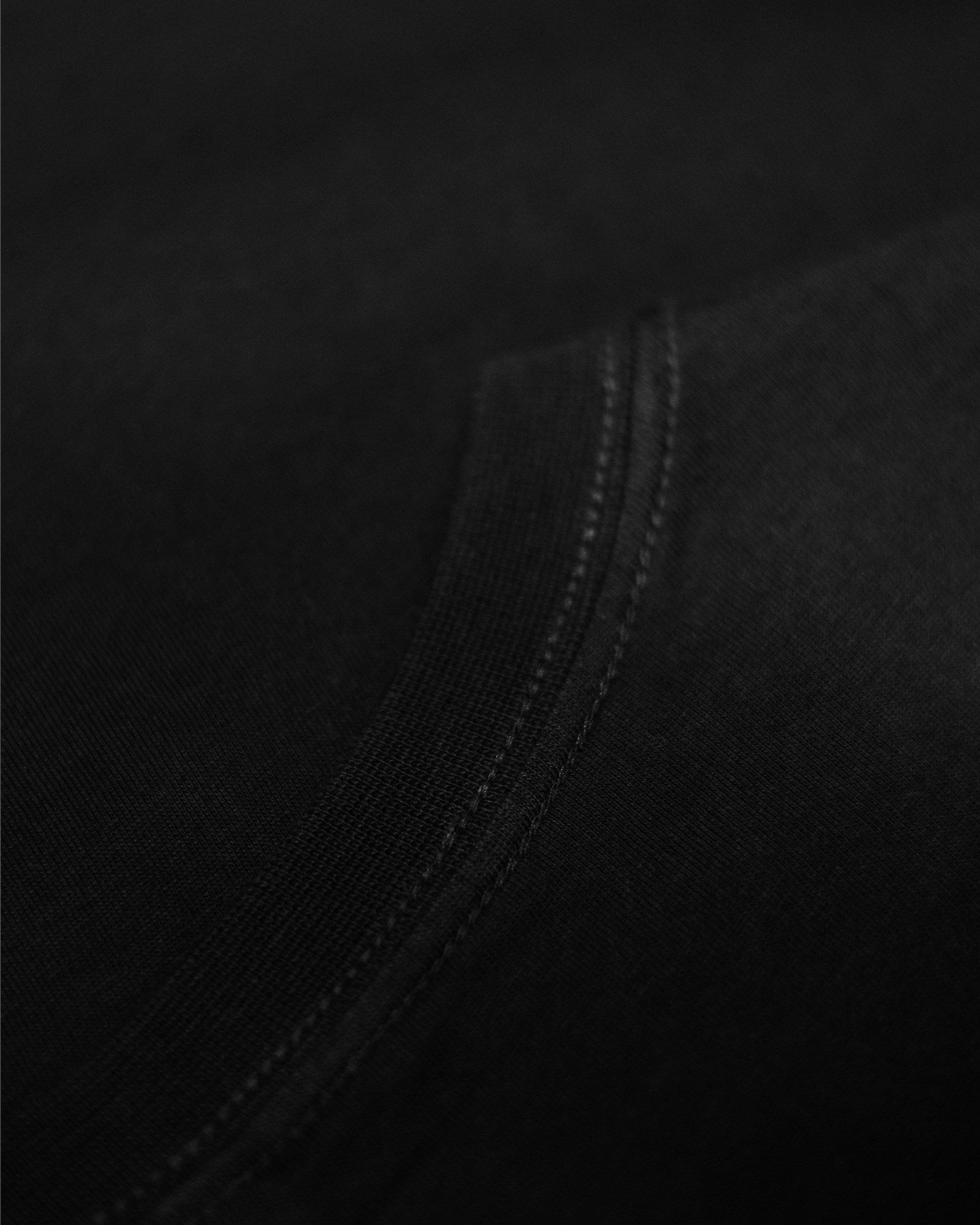 Venice Men Women Black Closeup 5