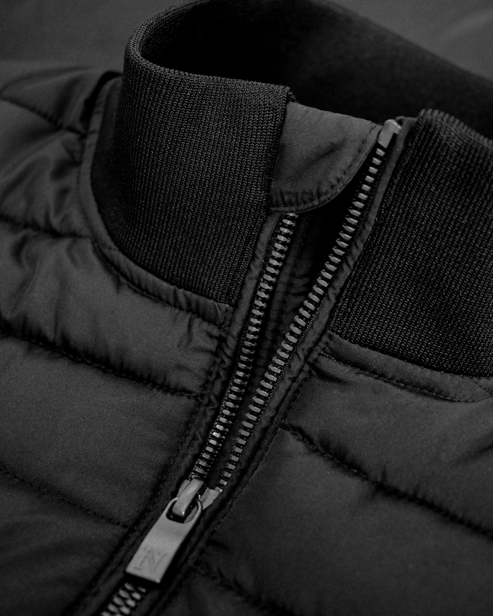 Vesper Men Black Closeup 3