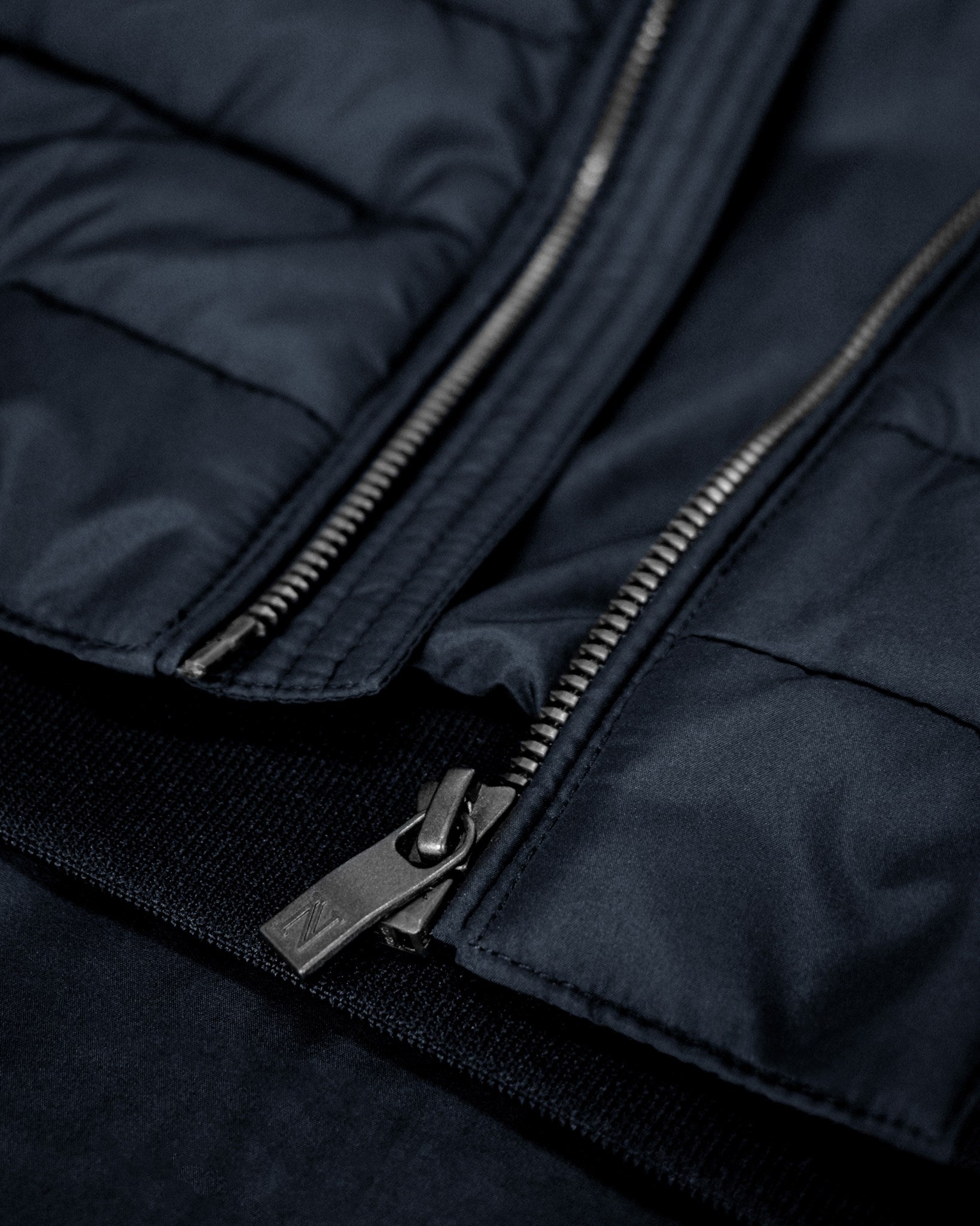 Vesper Men Navy Closeup 3