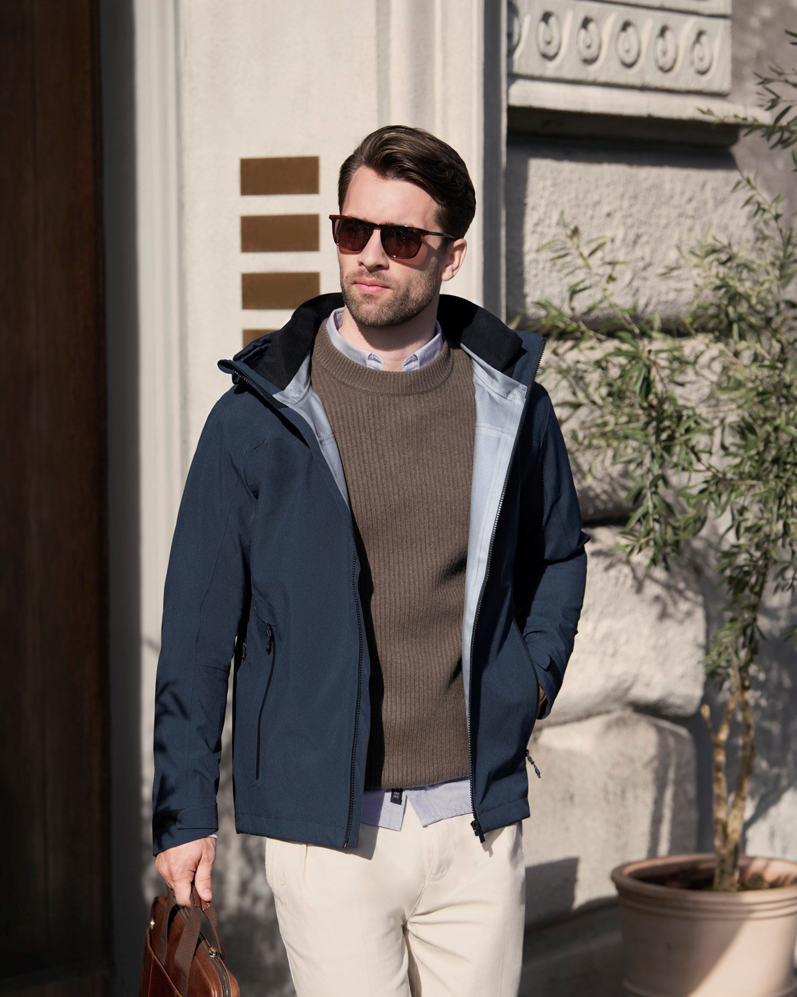 Yosemite Men Navy SS26 Modelimage (1)