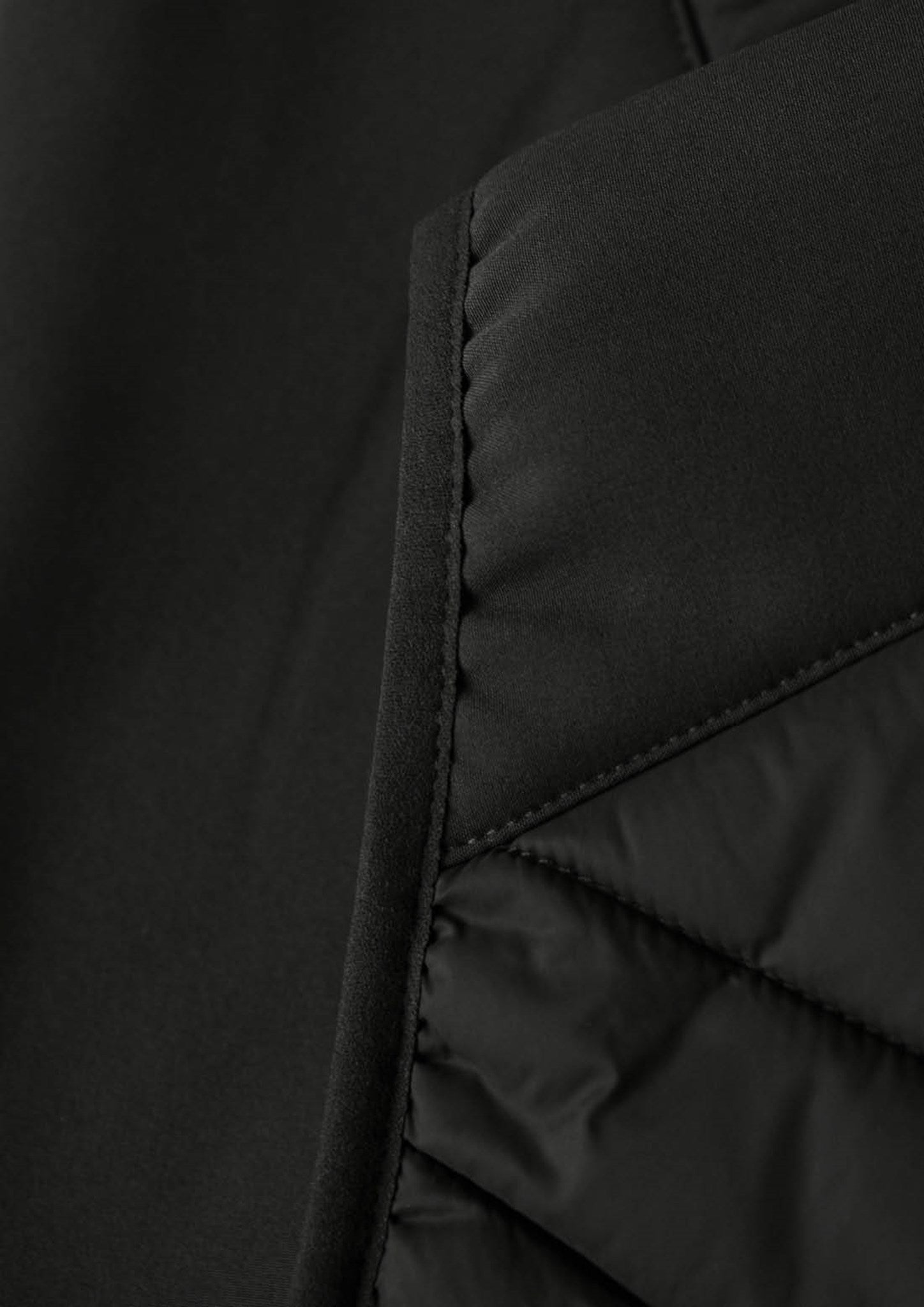 BENT L Black 52